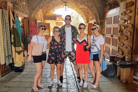 Small-Group Tour with Lunch to Jeita Grotto, Byblos and Harissa