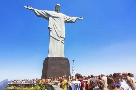 Corcovado & Favela Tour with Transfer