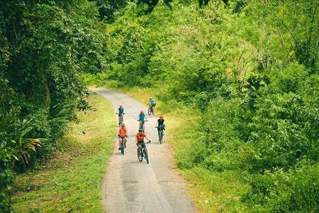 Mountain Bike Lake Arenal and Volcano Backroads