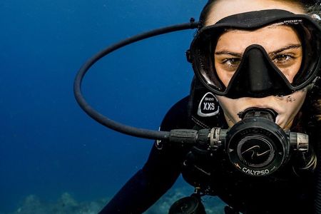 Open Water + Advanced Course - Premium Certifications Package in Nusa Lembongan