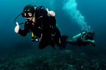 Open Water + Advanced Course - Premium Certifications Package in Pemuteran, Bali