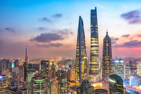 Private Tour of Shanghai Tower Science and Technology Museum & Bund