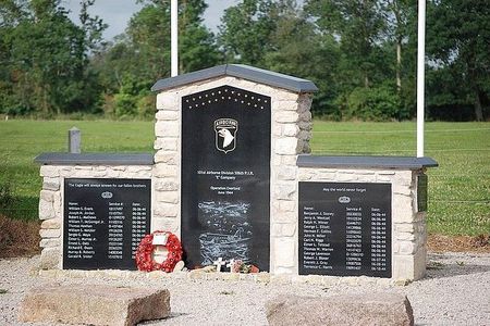 Band of Brothers D-Day Experience - Group tour from Bayeux