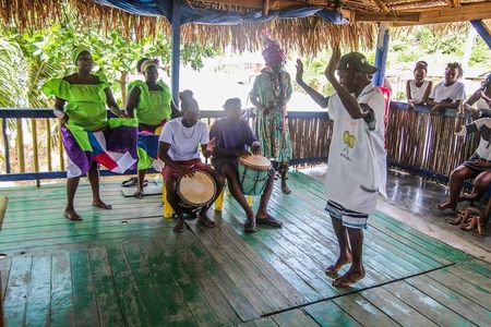 Discover Roatan - Visiting the different cultural villages of Roatan!