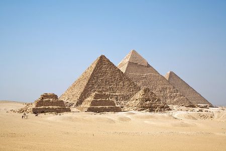 Day tour :Flight from Sharm El Sheikh to Cairo and return flight