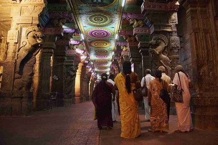 Night Ceremony in Madurai Meenakshi Amman Temple 