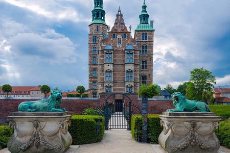 Copenhagen Walking Tour: Highlights and Hygge w/Lunch