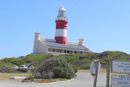 Visit Cape Agulhas Where The Two Oceans Meet F/D From Cape Town