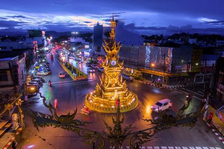 Chiang Rai City Highlights with Traditional Dinner & Show