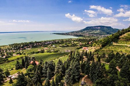 Full-Day Wine Tasting at Lake Balaton Private Tour from Budapest