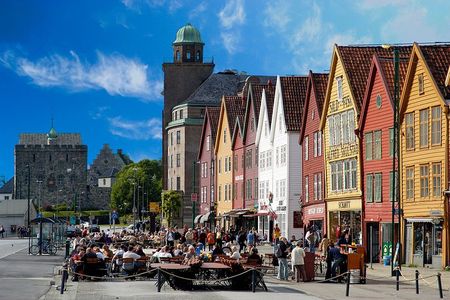 Private Bergen citytour By VIP Car & Guide (2h)