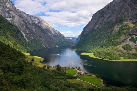 Self-Guided Full Day Round-trip From Bergen