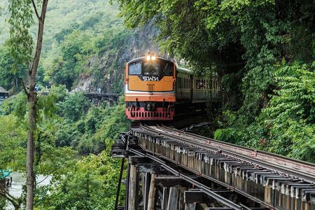 Bangkok: Bridge on the River Kwai and Thailand-Burma Railway Tour