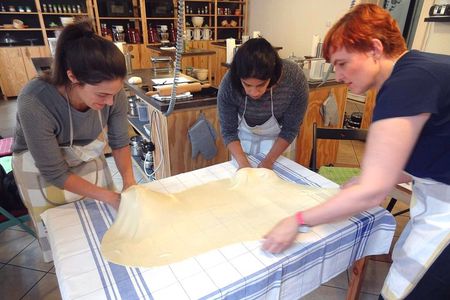 Štrukli cooking class with Dolac Market Tour