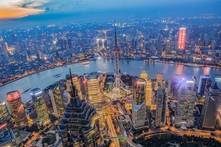 Private Tour of Shanghai Night View and Dinner in Oriental Pearl Tower