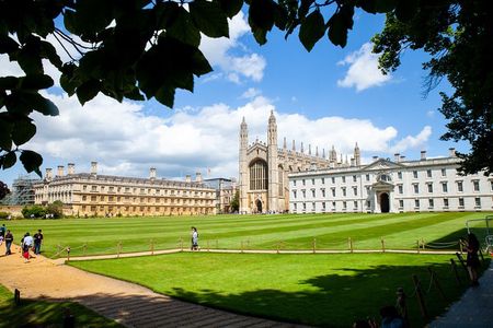 Private 2-Hour Cambridge Walking Tour With University Alumni Guide