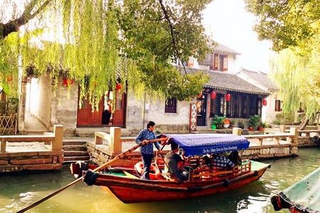 Tongli Water Town Private Day Trip from Shanghai with Tuisi Garden and Boat Ride