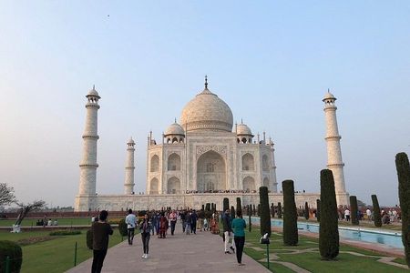 Same Day Taj Mahal & Agra Fort Tour from Delhi