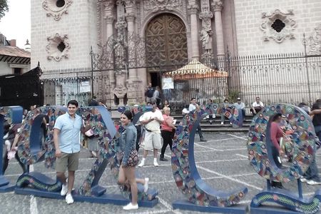 Xochicalco Taxco Cacahuamilpa and Pozas Azules