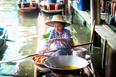 Bangkok Floating Market & Boat Ride to an Orchid Farm