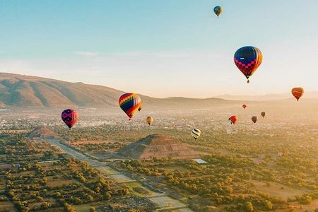 Teotihuacan´s Best Balloon Flight: Pyramids and Brewery tours 