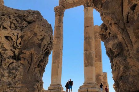 Guided Tour Jerash and Amman with light lunch