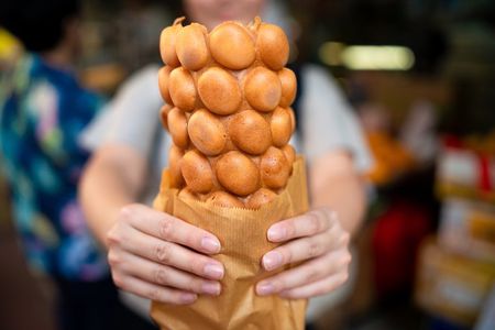 Temple Street Night Foodie Tour