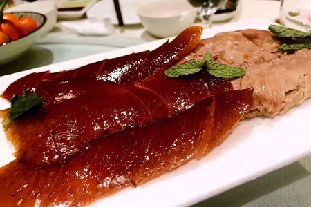 Half Day Tour:Market Shopping Acrobatic Show & Peking Duck dinner
