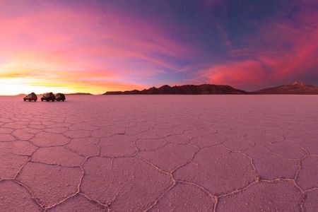 Uyuni Salt Flats - 3 Days / 2 Nights - English Speaking Guide