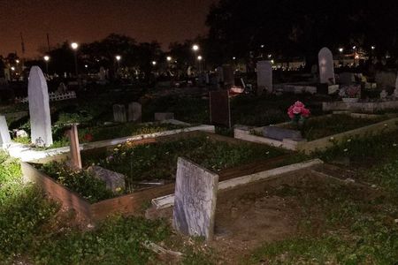 New Orleans Cemetery and Paranormal Investigation Bus Tour