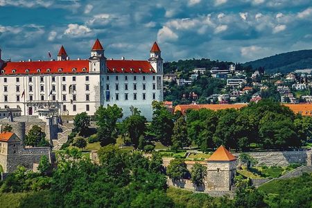Great Bratislava City Tour - Presporacik Oldtimer 
