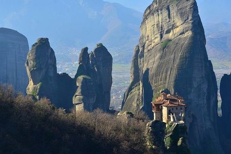 Meteora Monasteries & Thermopylae - Private Full Day Tour from Athens