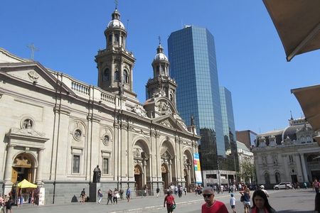 Santiago Private walking tour with Lunch