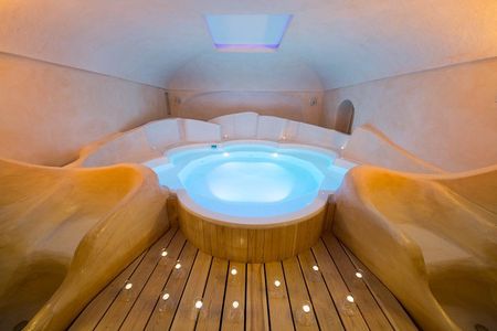 Spa & Argillarium Experience with 30 minute couple massage.