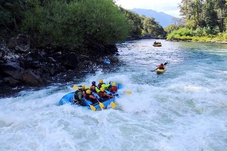 Private Full Day Rafting and Wine From Santiago
