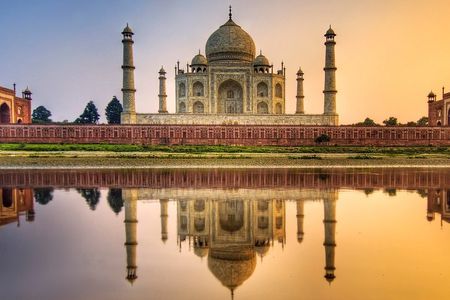 Private All-Inclusive Taj and agra fort express visits from Delhi