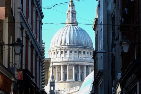 London's Historic Areas And Hidden Secrets - A Very Small Group Tour