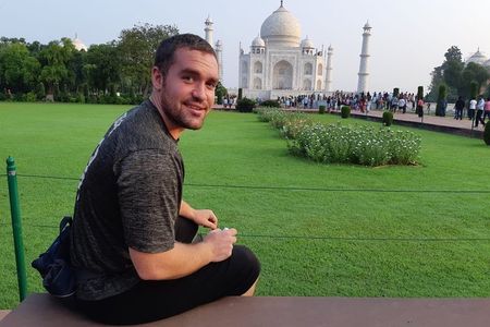 Private Trip To Agra with Entrance Ticket & Lunch