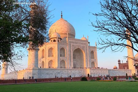 Private Day Tour of Tajmahal From New Delhi Including Agra Fort and Baby Taj