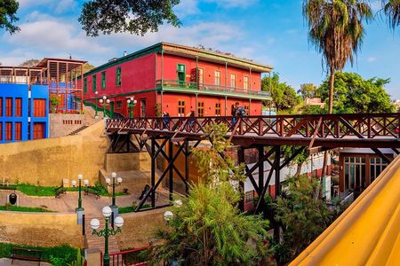 Miraflores, Barranco & San Isidro - Districts Tour (Small Group)