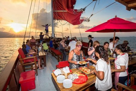 Koh Samui Romantic Sunset Cruise Tour By Red Baron Chinese Sailboat
