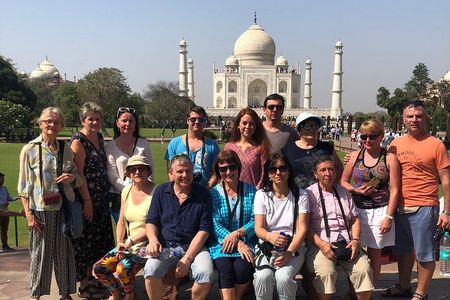 Private Day Trip to Taj Mahal & Agra From Jaipur