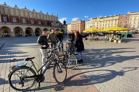 Complete Cracow Bike Tour (small group of maximum 15 people!)