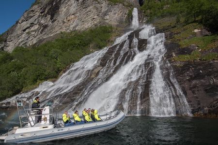 Geiranger: RIB Fjordsafari Geirangefjord