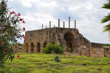 Full-Day Private Tour of Phoenician Sidon Tyre and Maghdouche