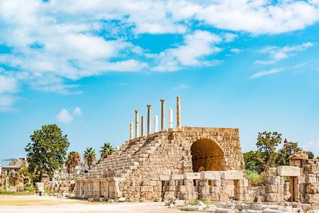 Southern Lebanon Day Trip: Exploring Sidon, Maghdouche and Tyre
