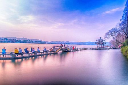 Private Flexible Hangzhou Layover Tour in Your Way 