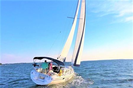 2-Hour Private Hilton Head Afternoon Dolphin Watching Sail