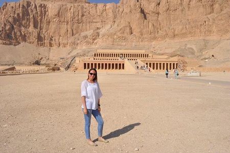 4 nights luxor and Aswan Nile cruise with hot air balloon,abu simbel from luxor