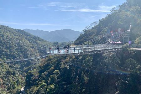 Private Day Tour to Gulong Canyon and Cave Fairland from Guangzhou